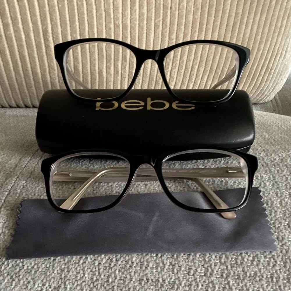 bebe Join the club bundle of 2 eyeglasses BB5075 size 52-17-135 used great condi